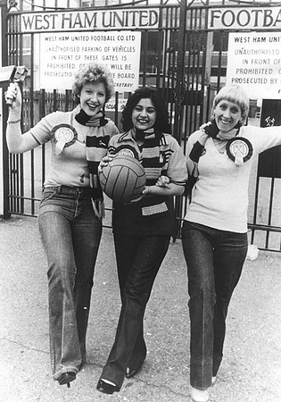 FA Cup Final. The Newham Carnival Queen & Princesses wait to welcome the West Ham team. May 1980.