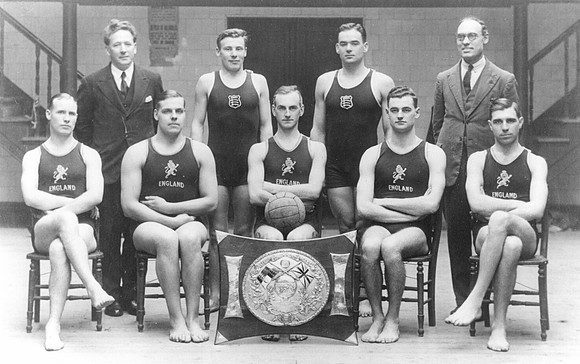 Members of Plaistow United Swimming Club with trophy. (Channel swimmer Edward Temme-second left, front row).