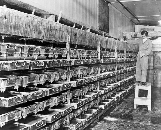 Loders & Nucoline, Silvertown. Edible fat-old method of production.