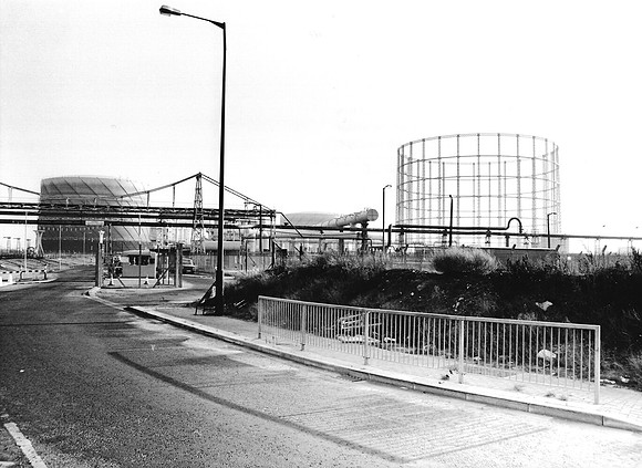 New entrance to Beckton Gasworks. 16 January 1991.
