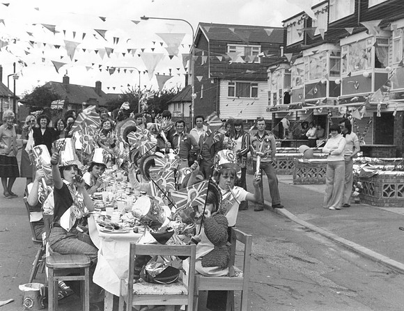 1977 Silver Jubilee. Nottingham Avenue, Custom House.