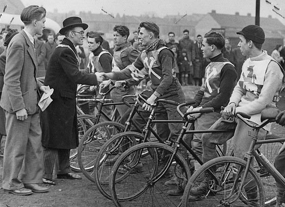 All London Cycle Speedway Grand Prix at Stratford. March 1949.