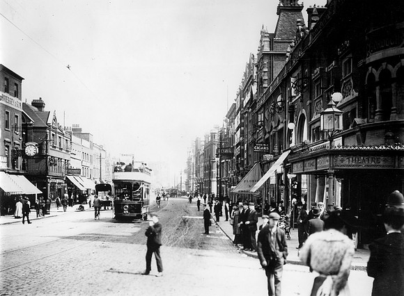 Stratford High Street. c1906.