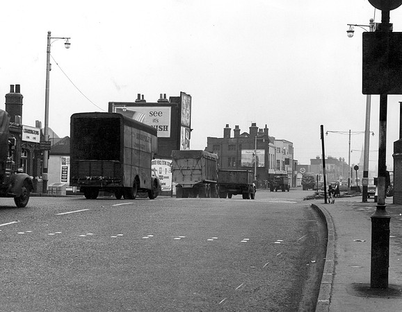 Stratford High Street. 7 September 1960.