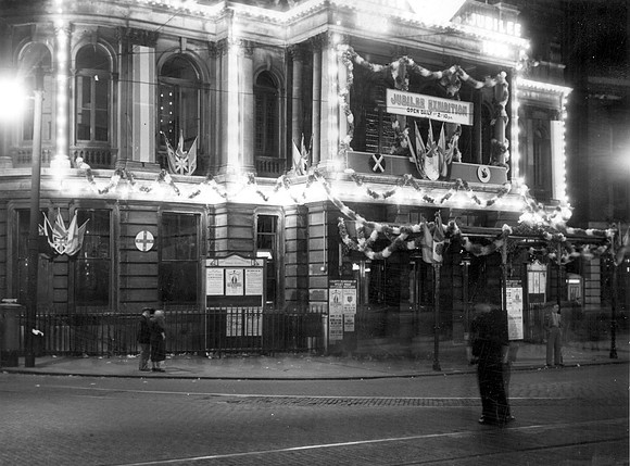 West Ham Borough Jubilee 1936. Town Hall illuminations.