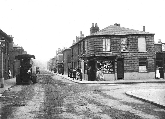 Chapel Street and Paul Street, Stratford. 1910.