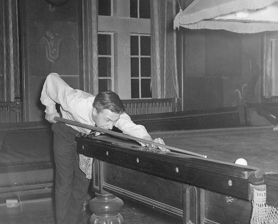 Snooker at Fairbairn House Boys' Club. c1960.