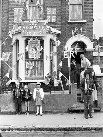 1977 Silver Jubilee. Vicarage Road, West Ham.
