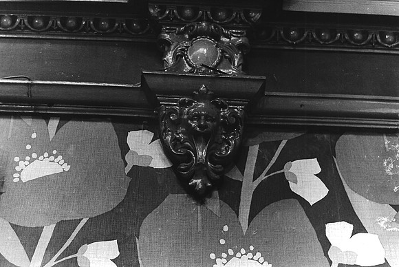 Boleyn, Barking Road. Interior detail. 1970s.
