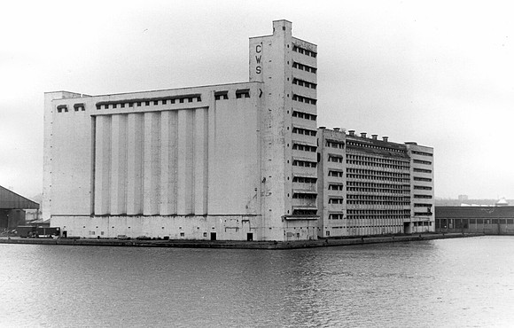 CWS Flour Mill, South Quay, Royal Victoria Dock. 30 March 1984.