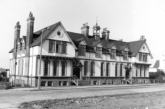 Royal Albert Dock. Dock Manager's Office. 1984.