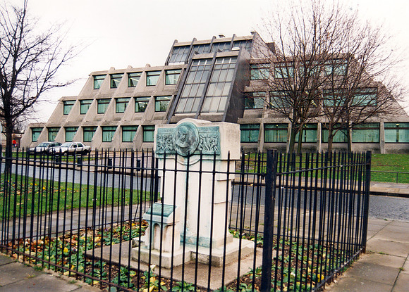 Pyramid Building & Kerrison Memorial, The Grove, Stratford.